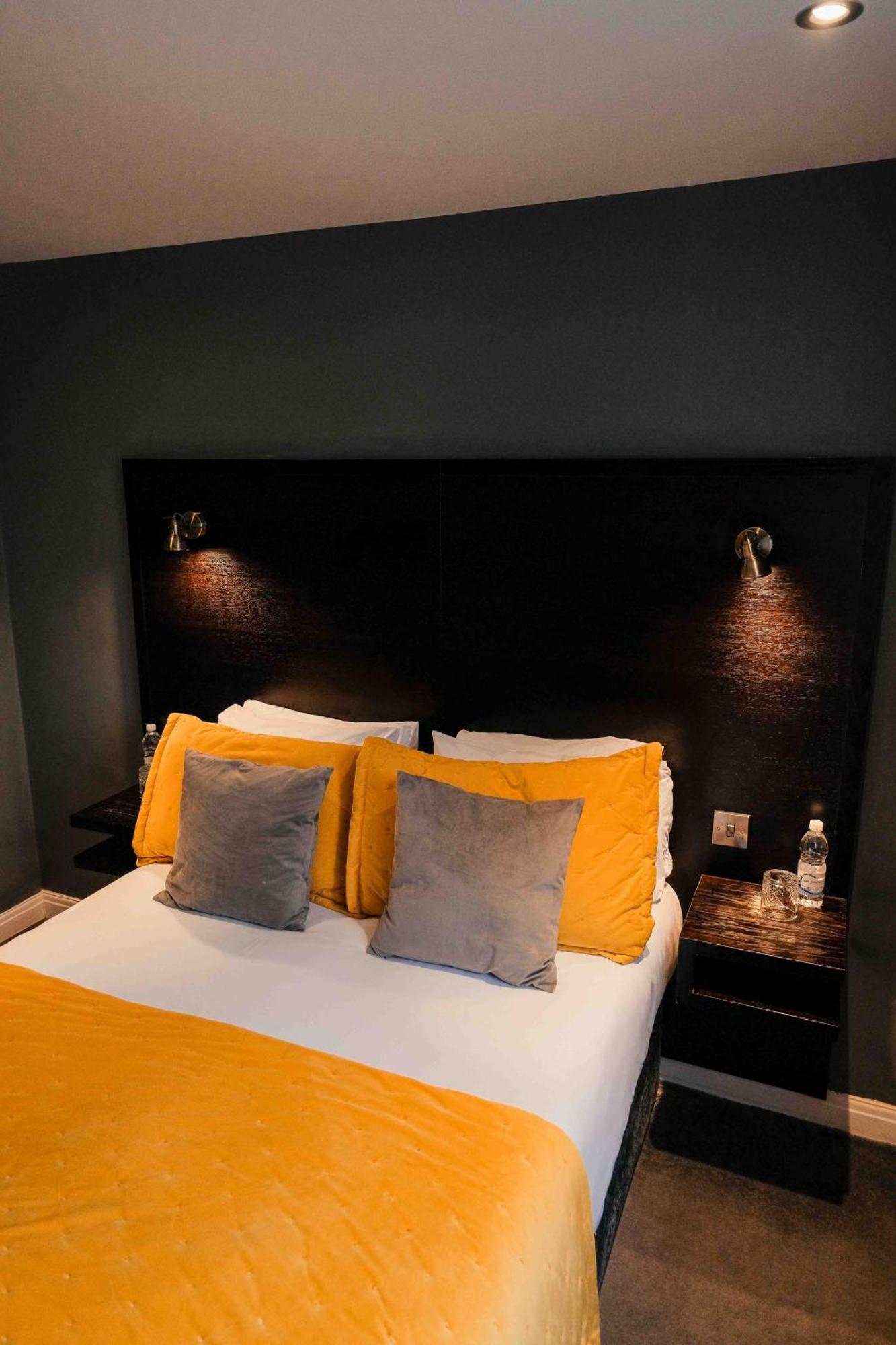 The Vicarage Hotel Holmes Chapel Buitenkant foto