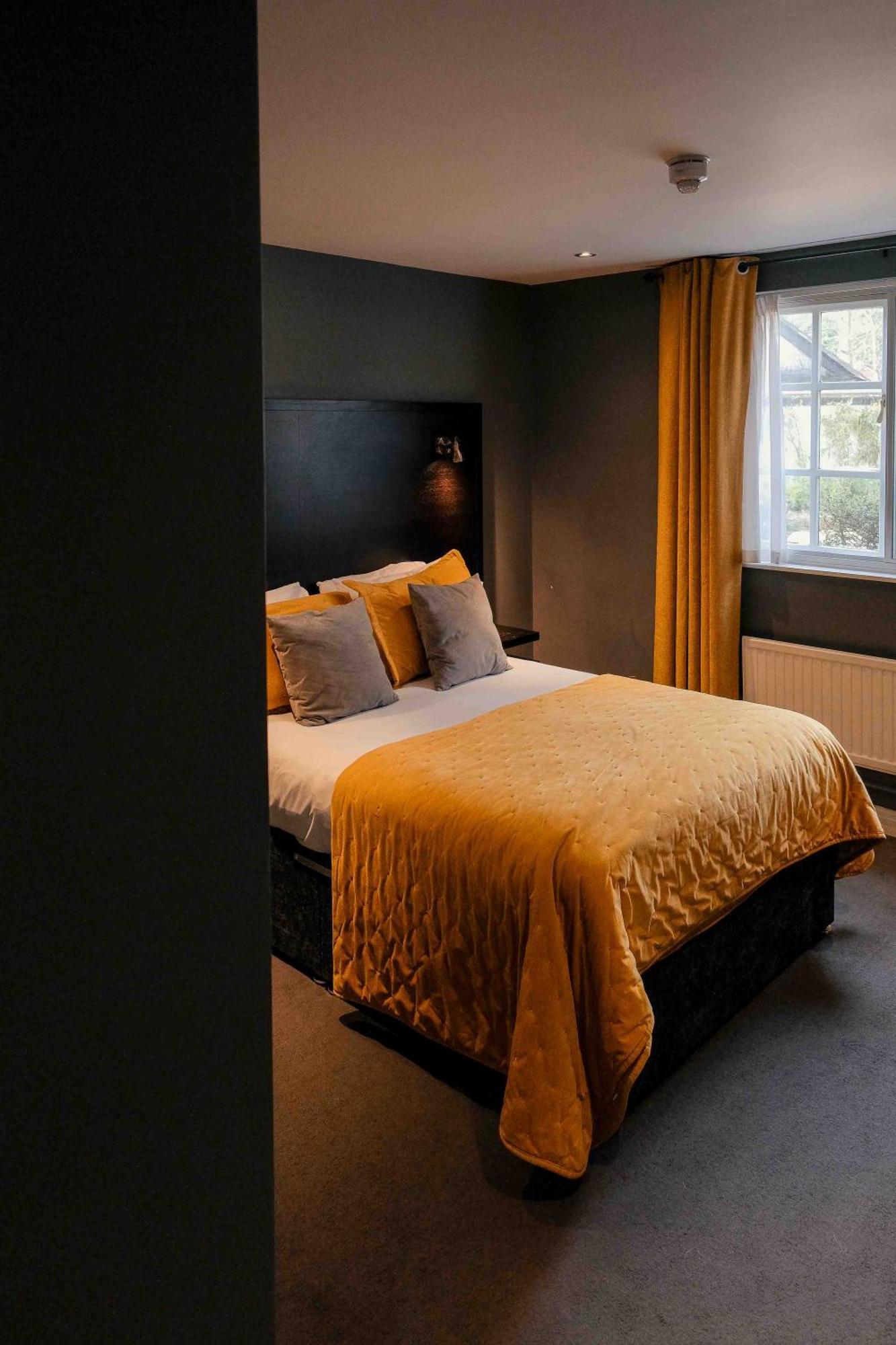 The Vicarage Hotel Holmes Chapel Buitenkant foto